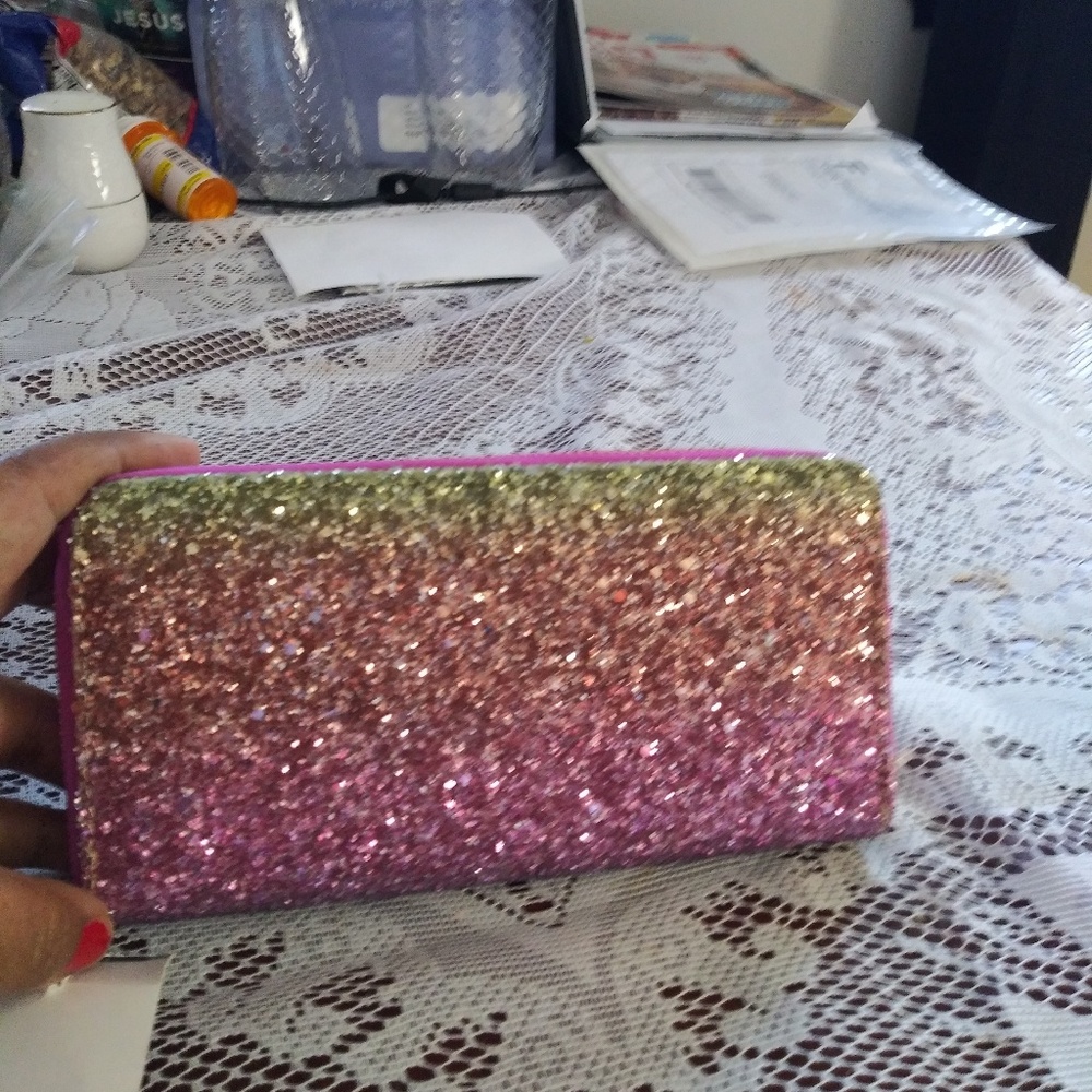 Wallets - Picture 4 of 5